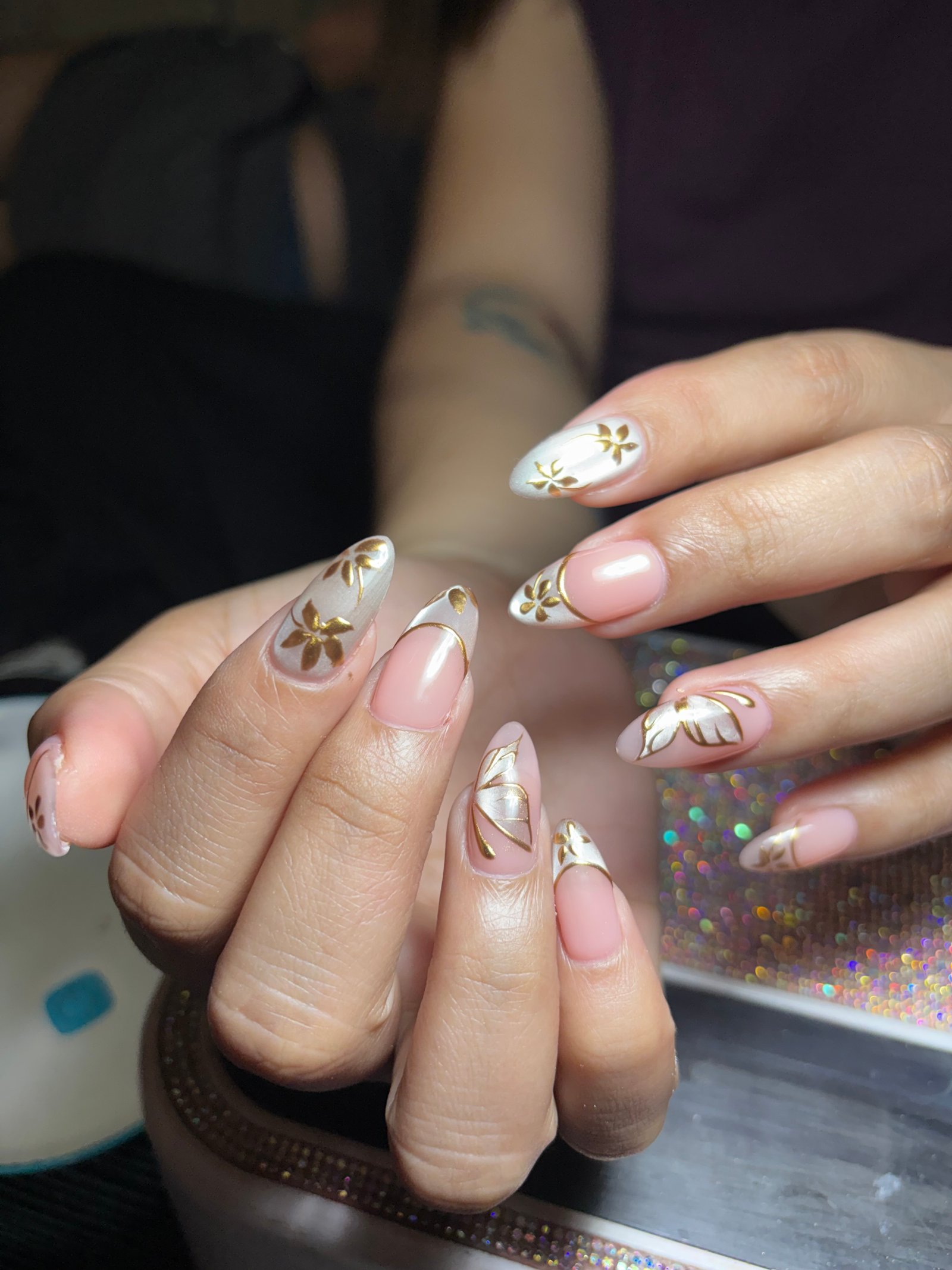 Nail arts - Home Service